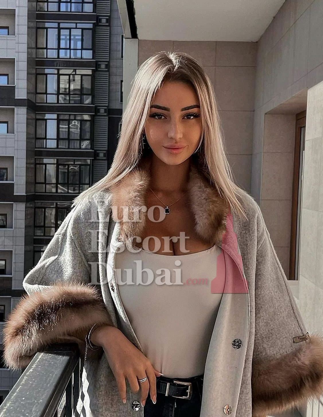 Emmi, 30, escort in Dubai — Belgian, 169 cm (photo 5 of 5)