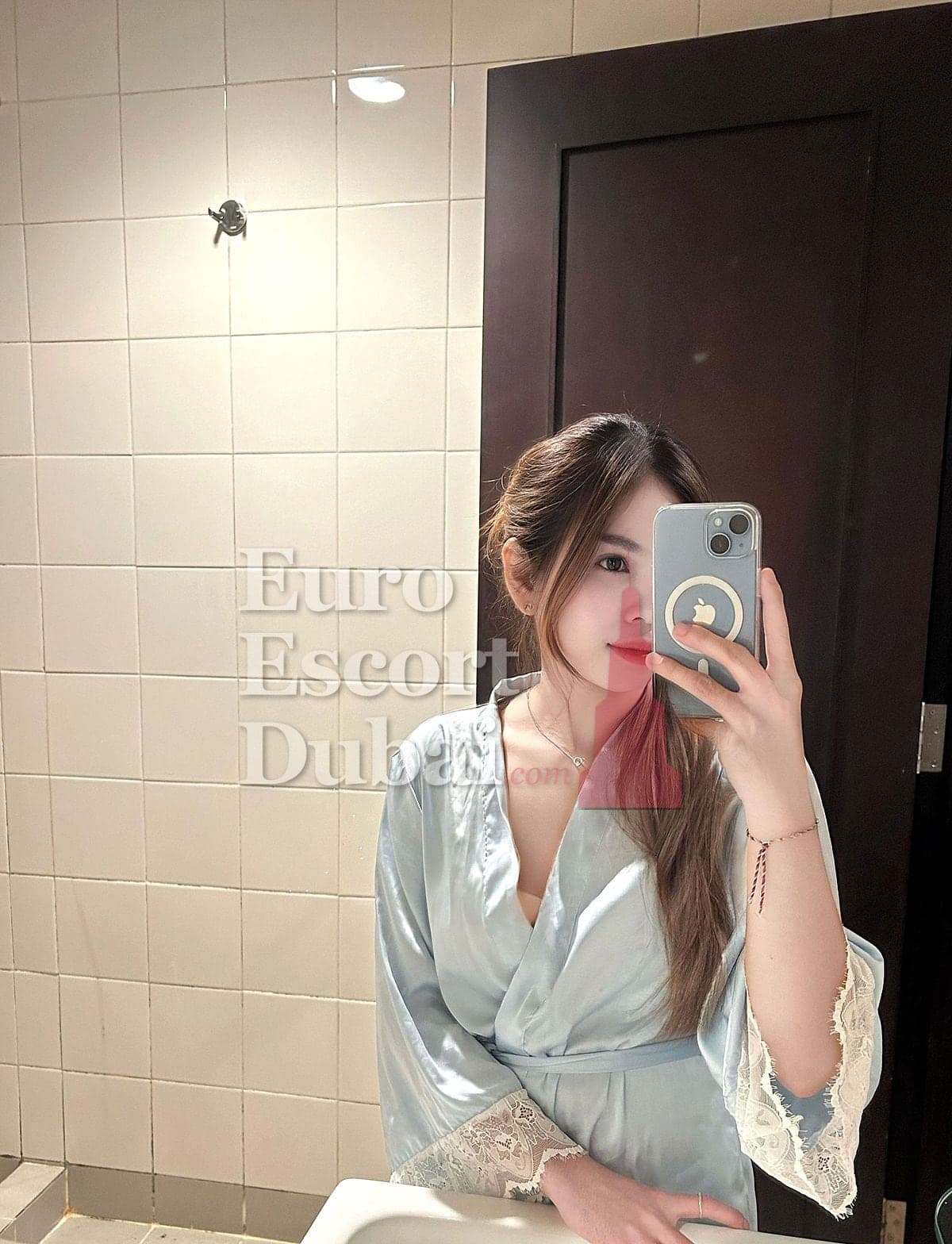 Jessa, 25, escort in Dubai — black hair, Indonesian (photo 7 of 7)