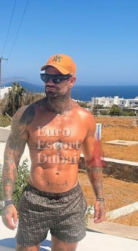 Harry, 31, escort in Dubai — 178 cm, blonde hair (photo 6 of 13)