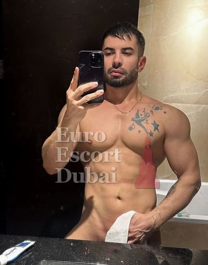 Damian, 30, escort in Dubai — black hair, 175 cm (photo 1 of 13)