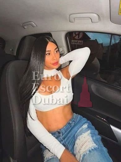 Eduarda, 24, escort in Dubai — black hair, Brazilian (photo 10 of 12)