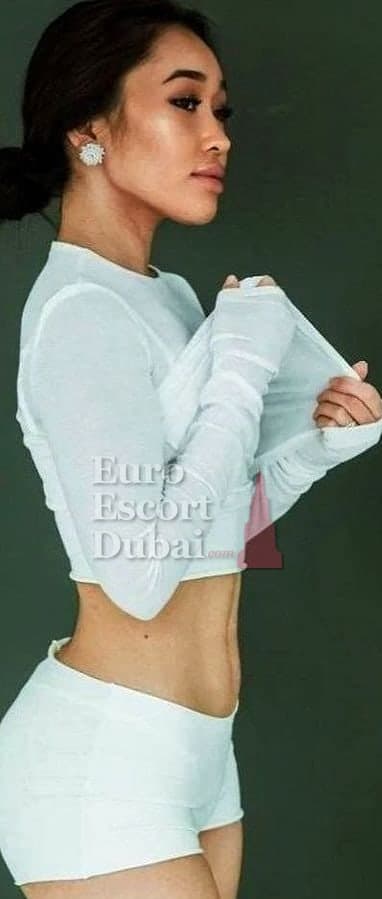Madina, 24, escort in Dubai — black hair, Kazakh (photo 13 of 13)