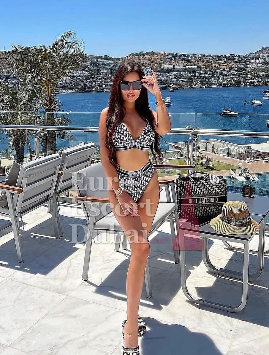 Sanja, 21, escort in Dubai — 168 cm, brown hair (photo 6 of 6)