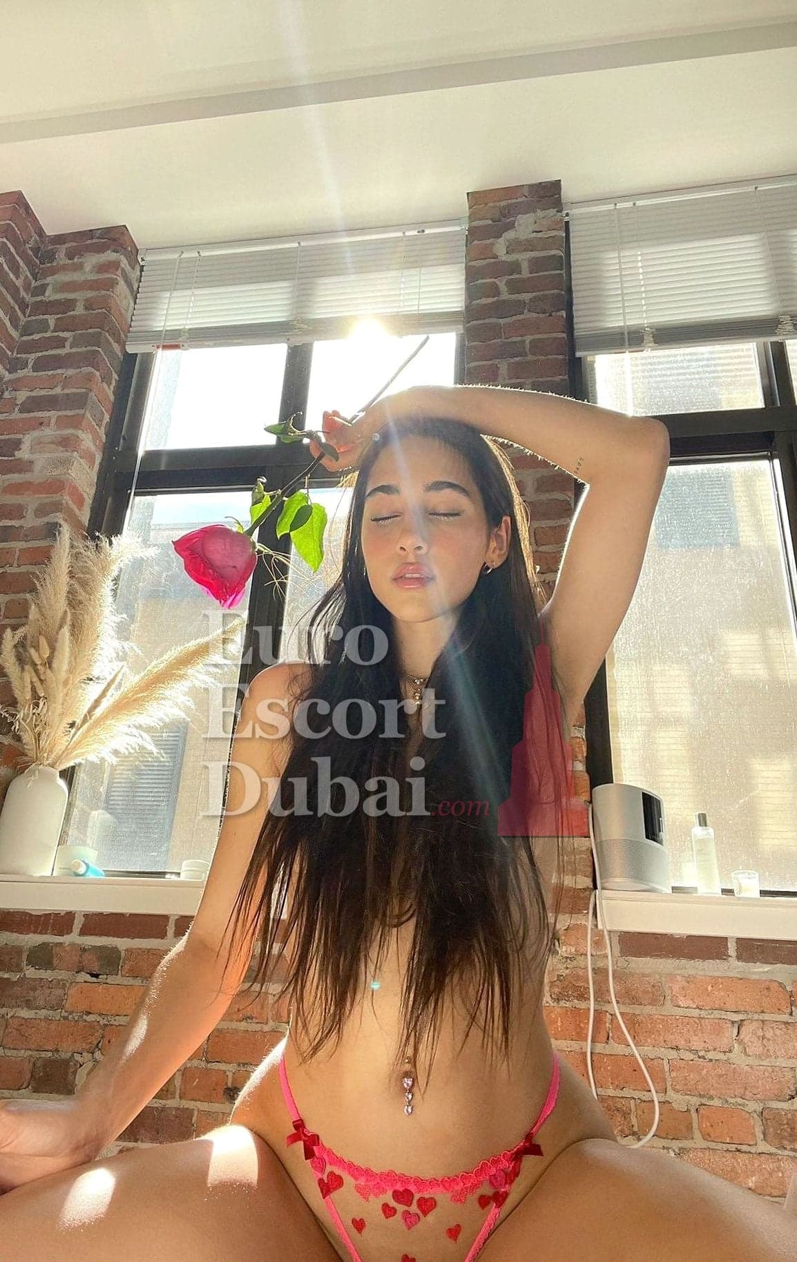 Berra, 31, escort in Abu Dhabi — black hair, Israeli (photo 1 of 4)