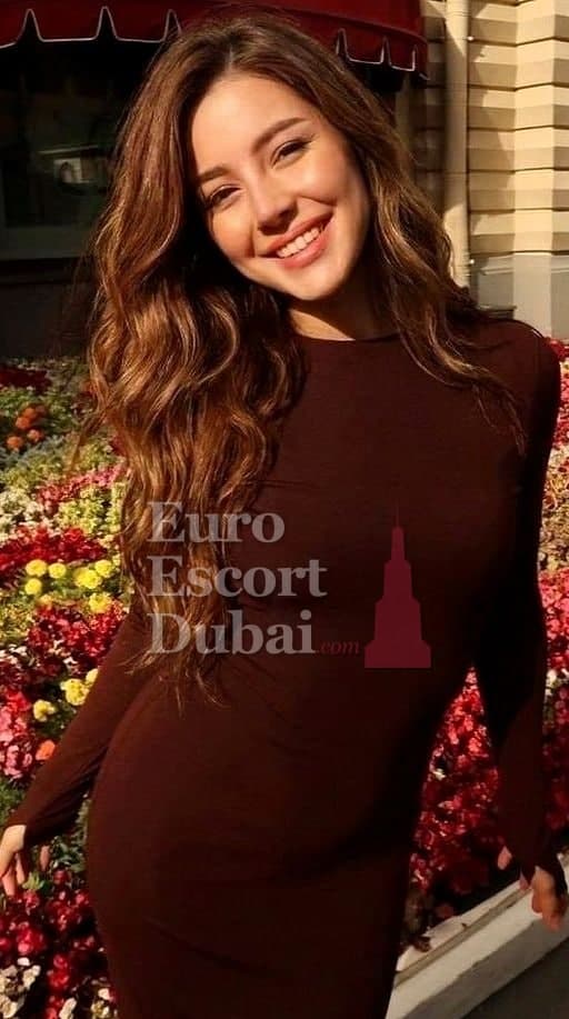 Dilara, 22, escort in Dubai — blonde hair, Kazakh (photo 10 of 13)