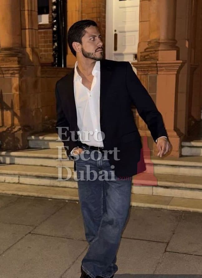 Mateo, 30, escort in Abu Dhabi — black hair, 173 cm (photo 7 of 13)