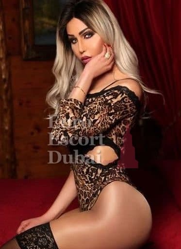 Susana, 27, escort in Dubai — Brazilian, 167 cm (photo 5 of 13)