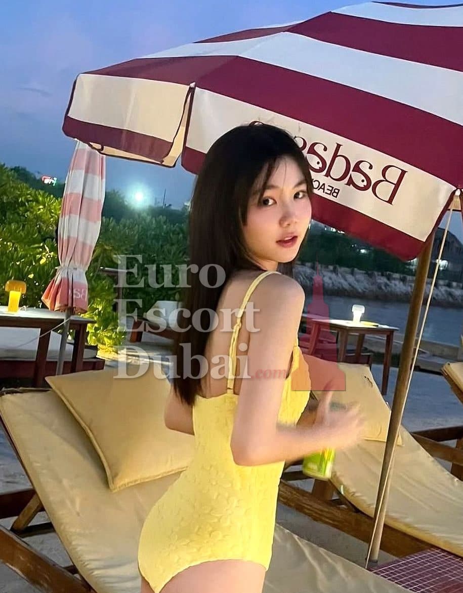 Rattana, 21, escort in Dubai — Indonesian, 157 cm (photo 2 of 6)