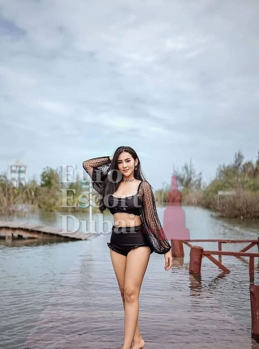 Anya, 23, escort in Abu Dhabi — Indonesian, 169 cm (photo 2 of 7)