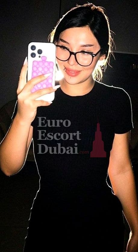 Botagoz, 28, escort in Dubai — Uzbek, 165 cm (photo 5 of 13)