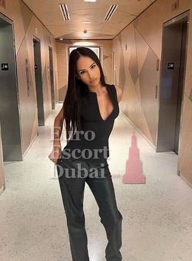 Ying, 20, escort in Dubai — Chinese, 155 cm (photo 2 of 13)
