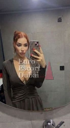 Agustina, 25, escort in Sharjah — Colombian, 167 cm (photo 8 of 13)