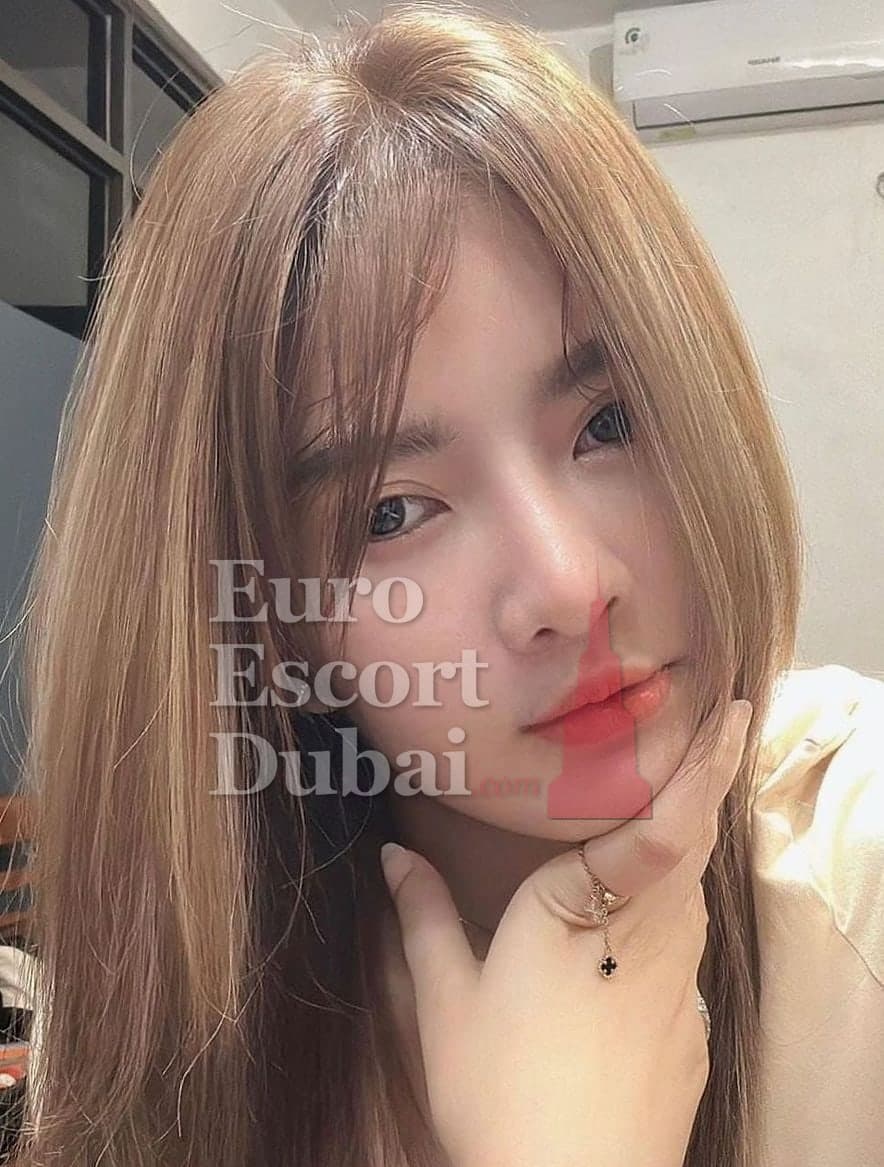 Supaporn, 25, escort in Dubai — black hair, 160 cm (photo 1 of 7)