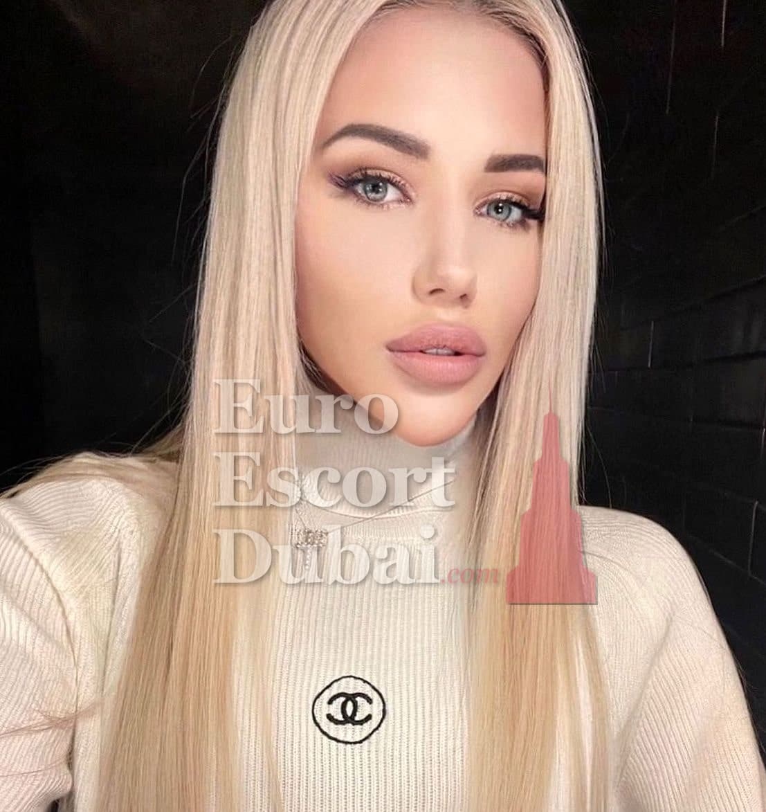 Sabina, 27, escort in Dubai — 172 cm, blonde hair (photo 3 of 6)