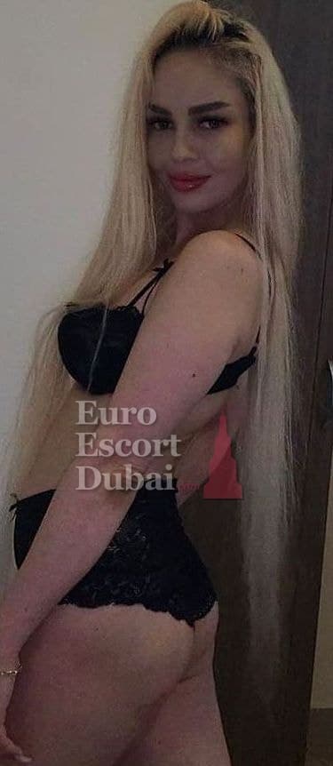 Akbota, 25, escort in Dubai — 165 cm, blonde hair (photo 6 of 13)