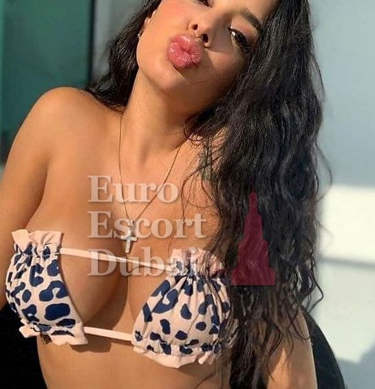 Afnan, 28, escort in Dubai — 180 cm, black hair (photo 3 of 10)