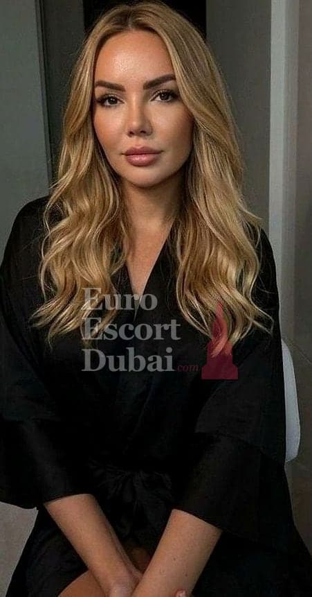 Lyubava, 32, escort in Dubai — blonde hair, Russian (photo 1 of 11)