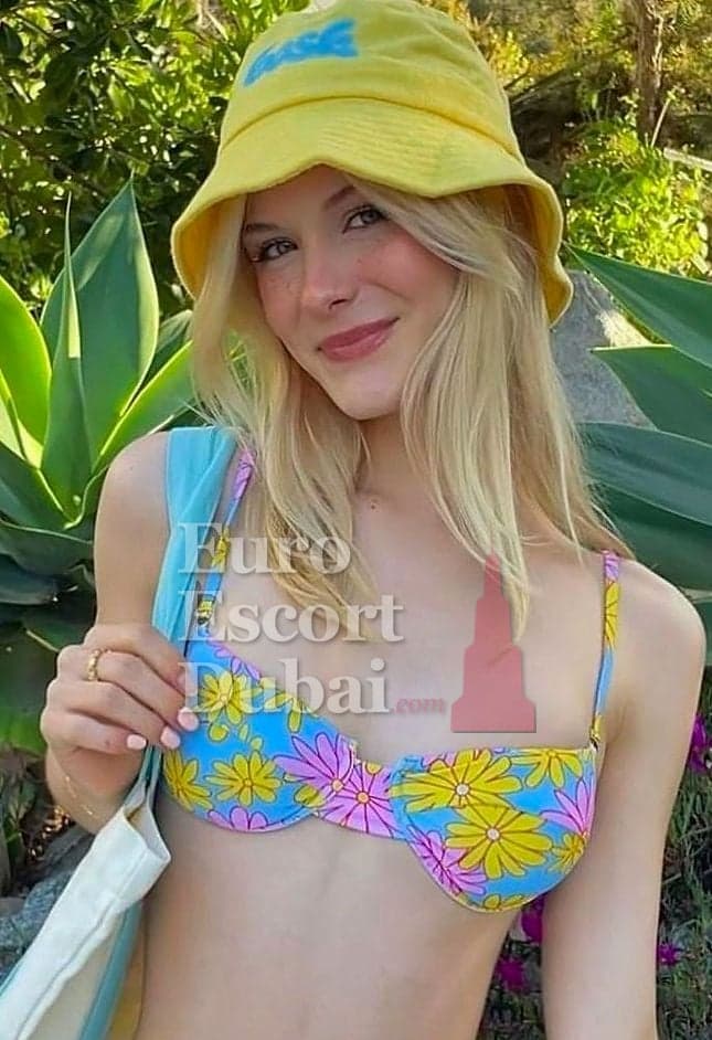 Rebecca Velvet, 24, escort in Dubai — blonde hair, French (photo 1 of 5)