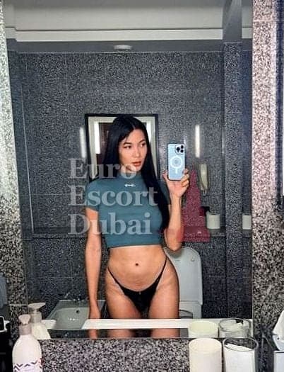 Fah, 24, escort in Abu Dhabi — black hair, Thai (photo 1 of 10)