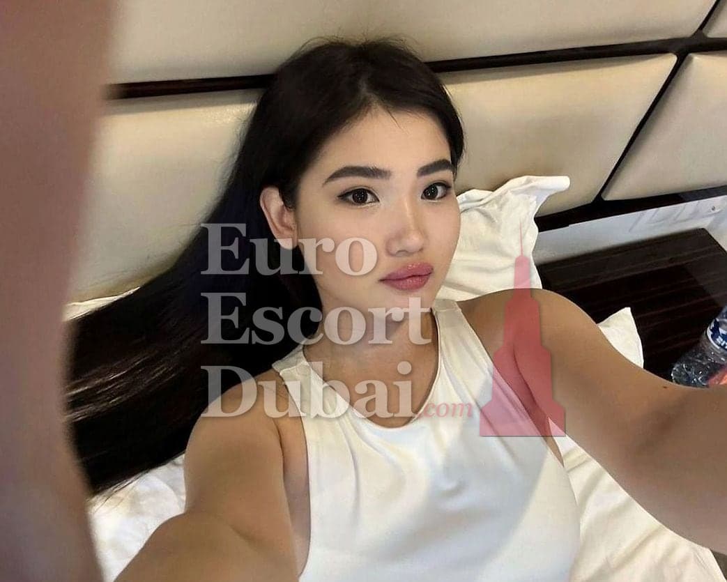 Dariya, 24, escort in Dubai — Kazakh, 152 cm (photo 11 of 13)