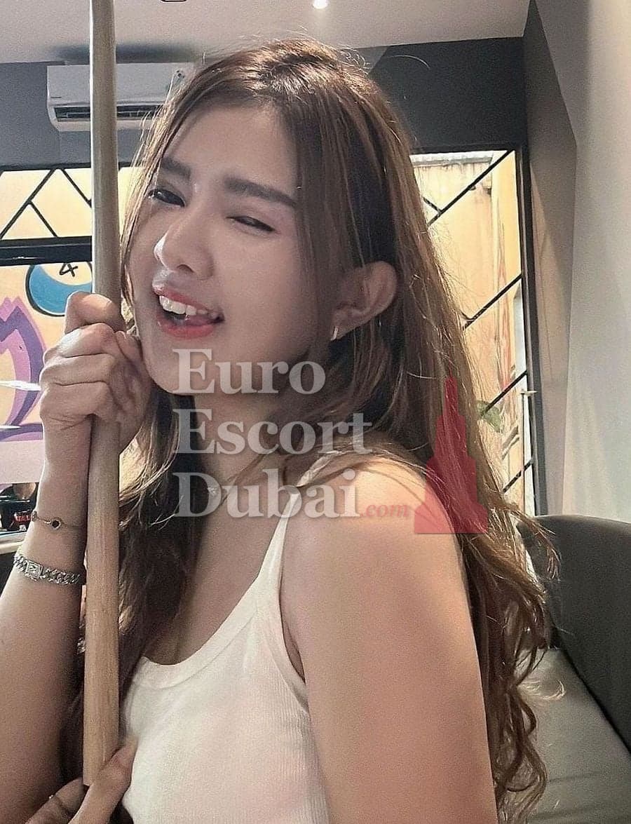 Supaporn, 25, escort in Dubai — 160 cm, black hair (photo 6 of 7)