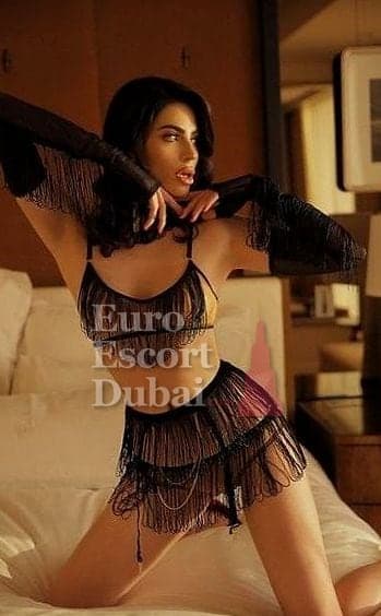 Aya, 26, escort in Dubai — brown hair, Emirati (photo 1 of 8)