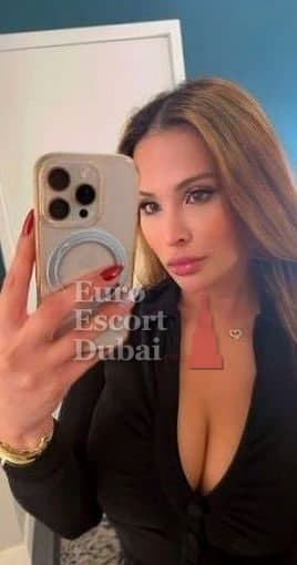 Nayara, 24, escort in Dubai — Brazilian, 161 cm (photo 5 of 13)