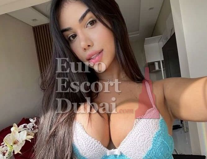 Alana, 23, escort in Dubai — black hair, Brazilian (photo 10 of 13)