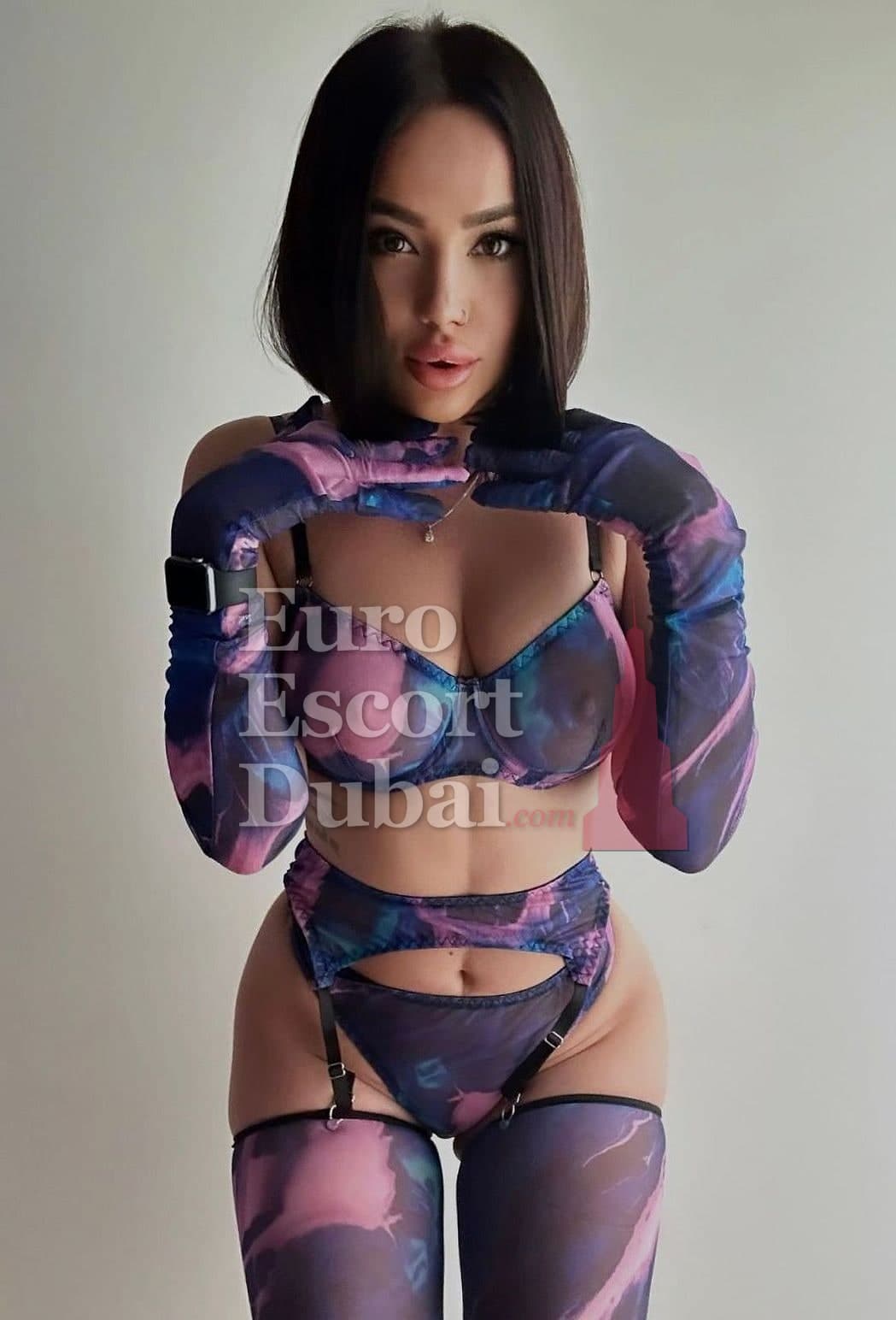 Sude, 28, escort in Dubai — 165 cm, brown hair (photo 10 of 10)