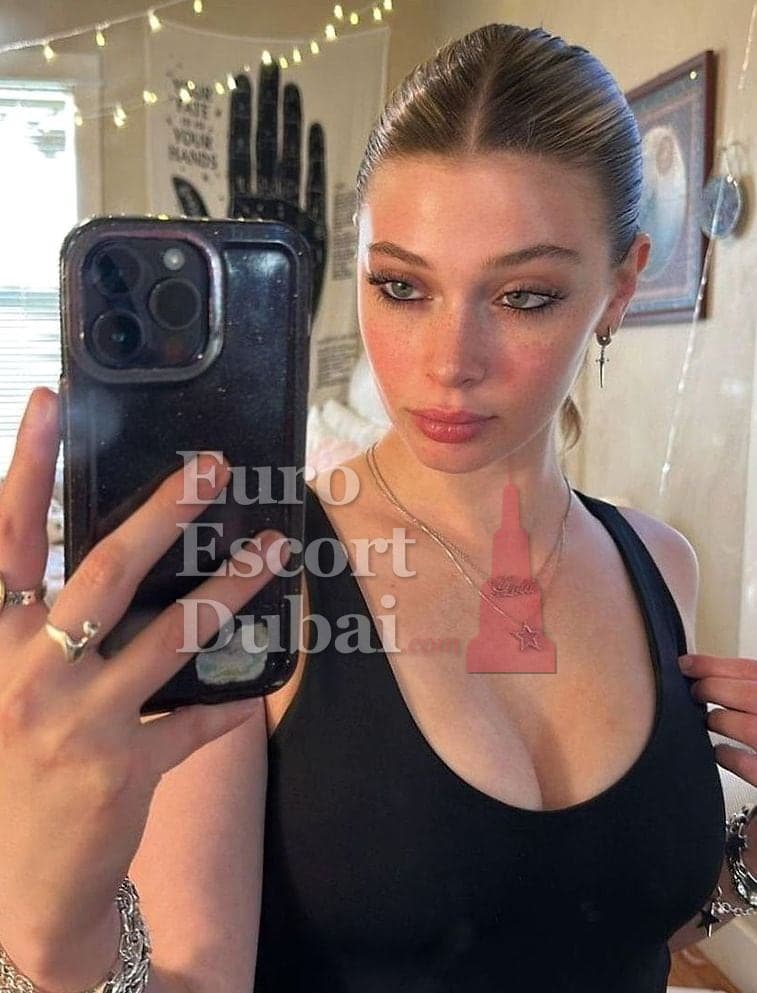Whitney Angel, 22, escort in Dubai — 169 cm, blonde hair (photo 6 of 6)