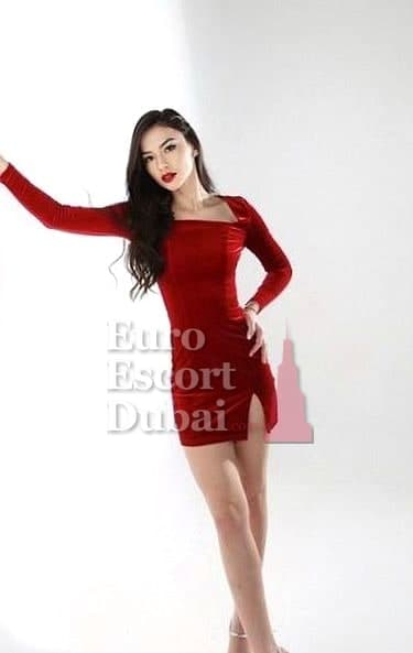 Sarka, 28, escort in Dubai — black hair, 168 cm (photo 7 of 10)