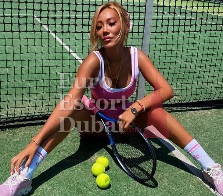 Alua, 26, escort in Dubai — blonde hair, Kazakh (photo 4 of 13)