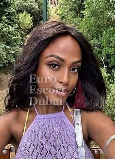 Ana, 23, escort in Dubai — black hair, Brazilian (photo 10 of 13)