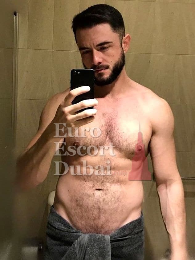Saeed, 31, escort in Dubai — black hair, 188 cm (photo 7 of 7)