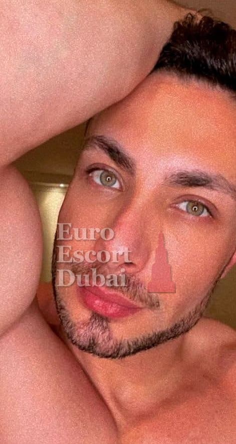 Fadi, 27, escort in Dubai — 178 cm, black hair (photo 2 of 13)