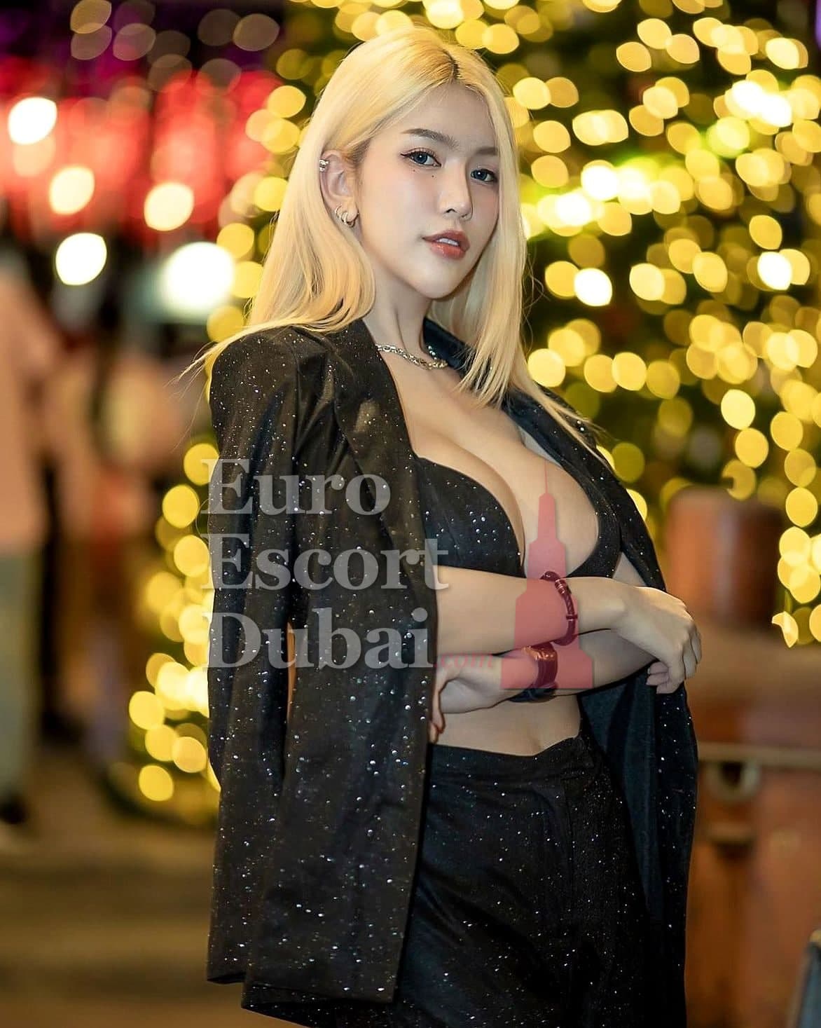 Thuy, 29, escort in Abu Dhabi — Canadian, 163 cm (photo 2 of 7)