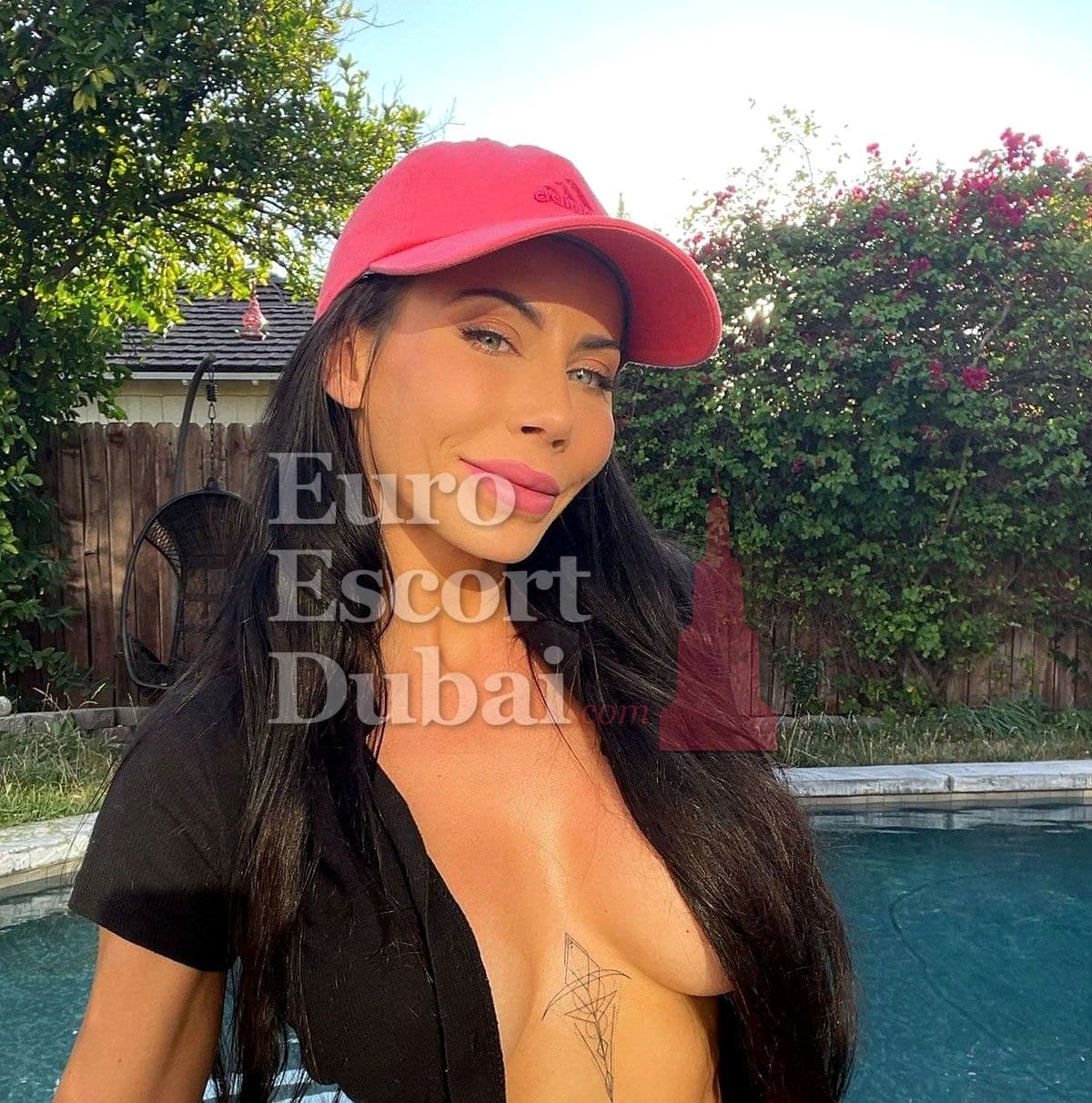 Bushra, 26, escort in Dubai — 179 cm, blonde hair (photo 4 of 5)