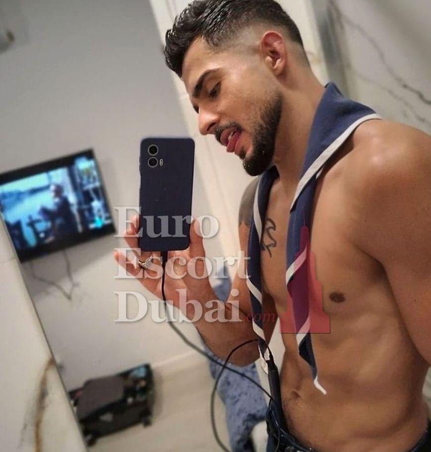 Ibrahim, 32, escort in Dubai — 180 cm, black hair (photo 8 of 13)