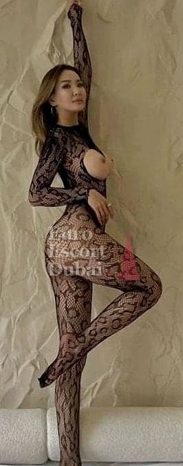 Juliet, 27, escort in Dubai — 170 cm, blonde hair (photo 4 of 13)