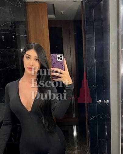 Julieta, 28, escort in Dubai — Brazilian, 164 cm (photo 2 of 13)