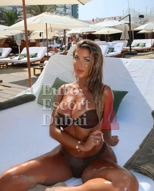 Roksana, 27, escort in Dubai — Polish, 173 cm (photo 5 of 5)