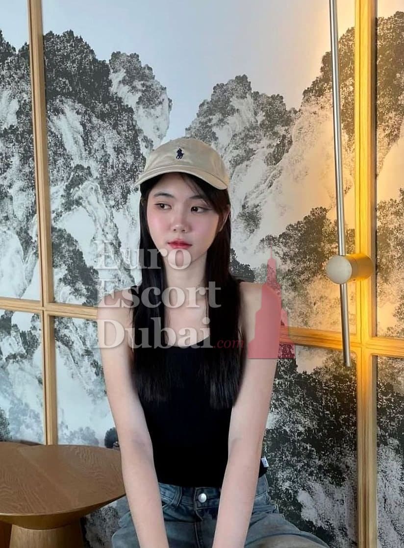 Rattana, 21, escort in Dubai — 157 cm, black hair (photo 6 of 6)