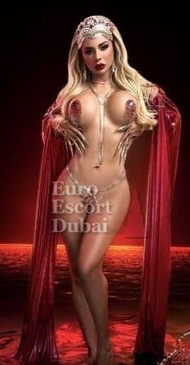 Gabriela, 28, escort in Dubai — Colombian, 174 cm (photo 8 of 13)