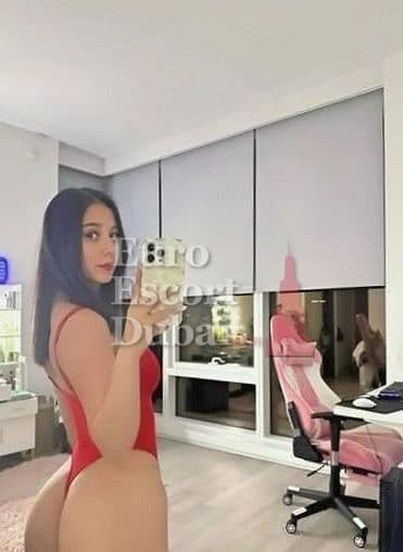 Alba, 19, escort in Dubai — Colombian, 176 cm (photo 8 of 9)