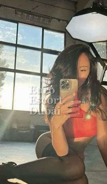 Tatiana, 28, escort in Dubai — brown hair, 170 cm (photo 5 of 8)