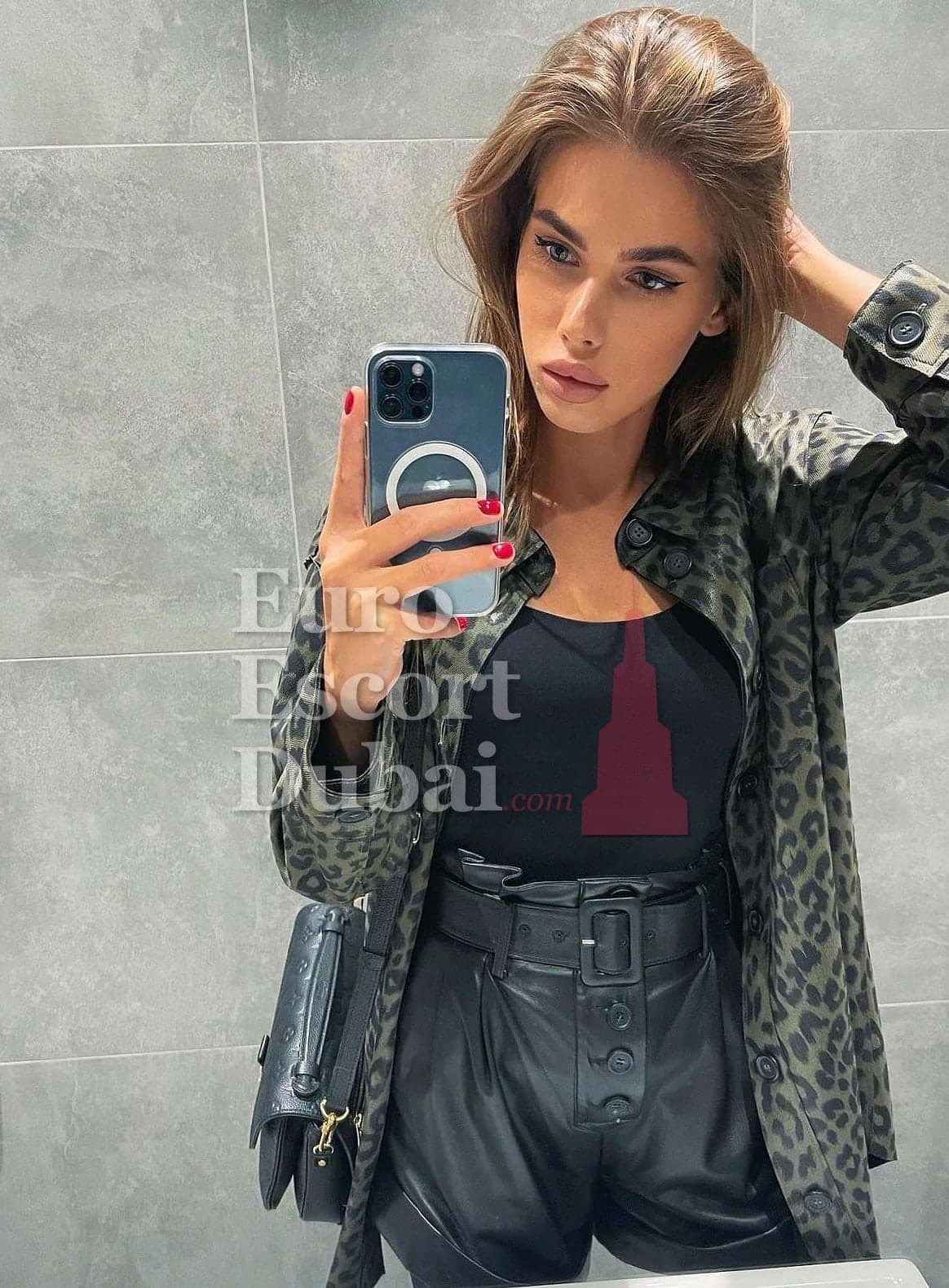 Trinidad, 30, escort in Abu Dhabi — blonde hair, Argentinian (photo 7 of 10)
