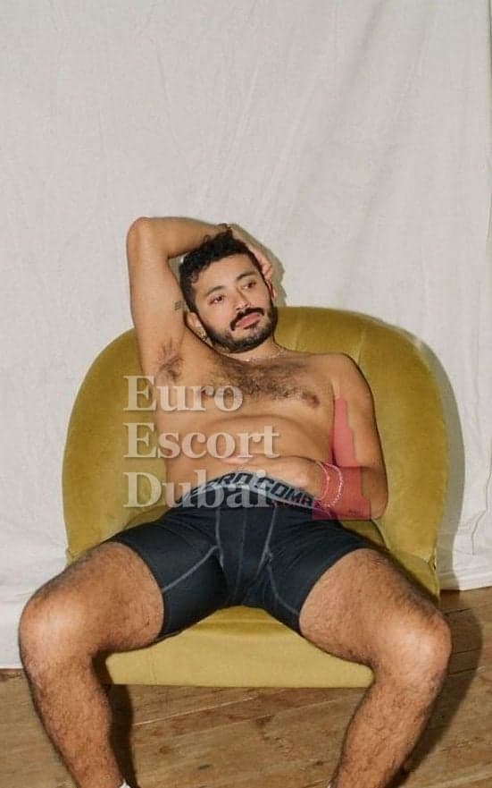 Reza, 38, escort in Dubai — black hair, 175 cm (photo 11 of 11)