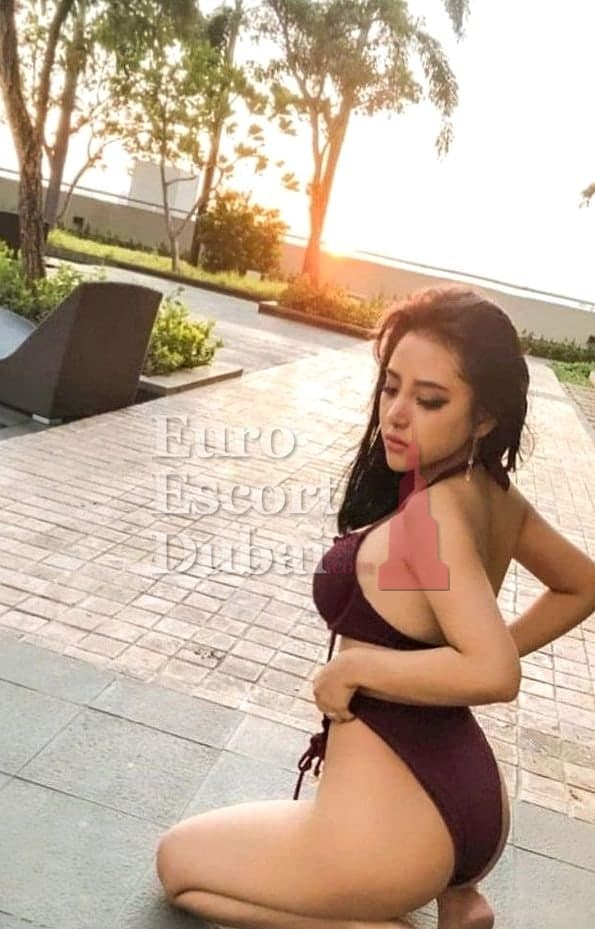 Mae, 21, escort in Dubai — black hair, Malaysian (photo 4 of 4)