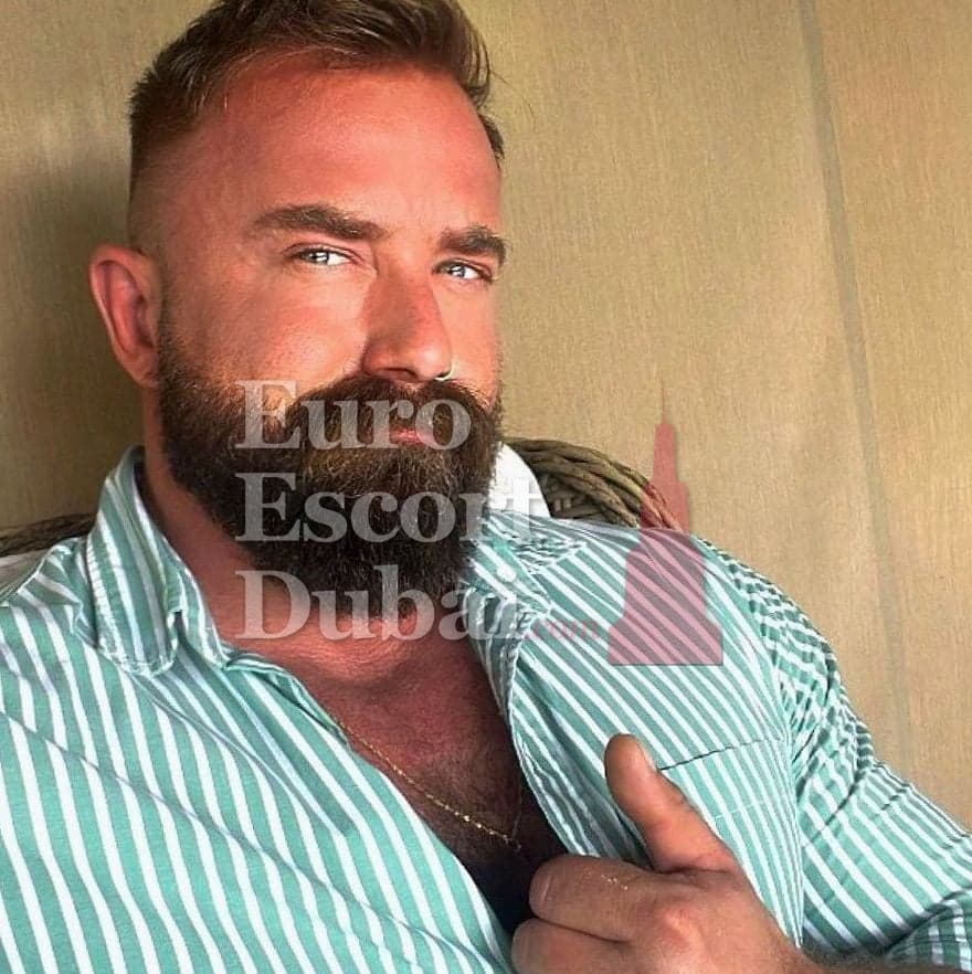 Bassam, 39, escort in Dubai — brown hair, 180 cm (photo 11 of 12)