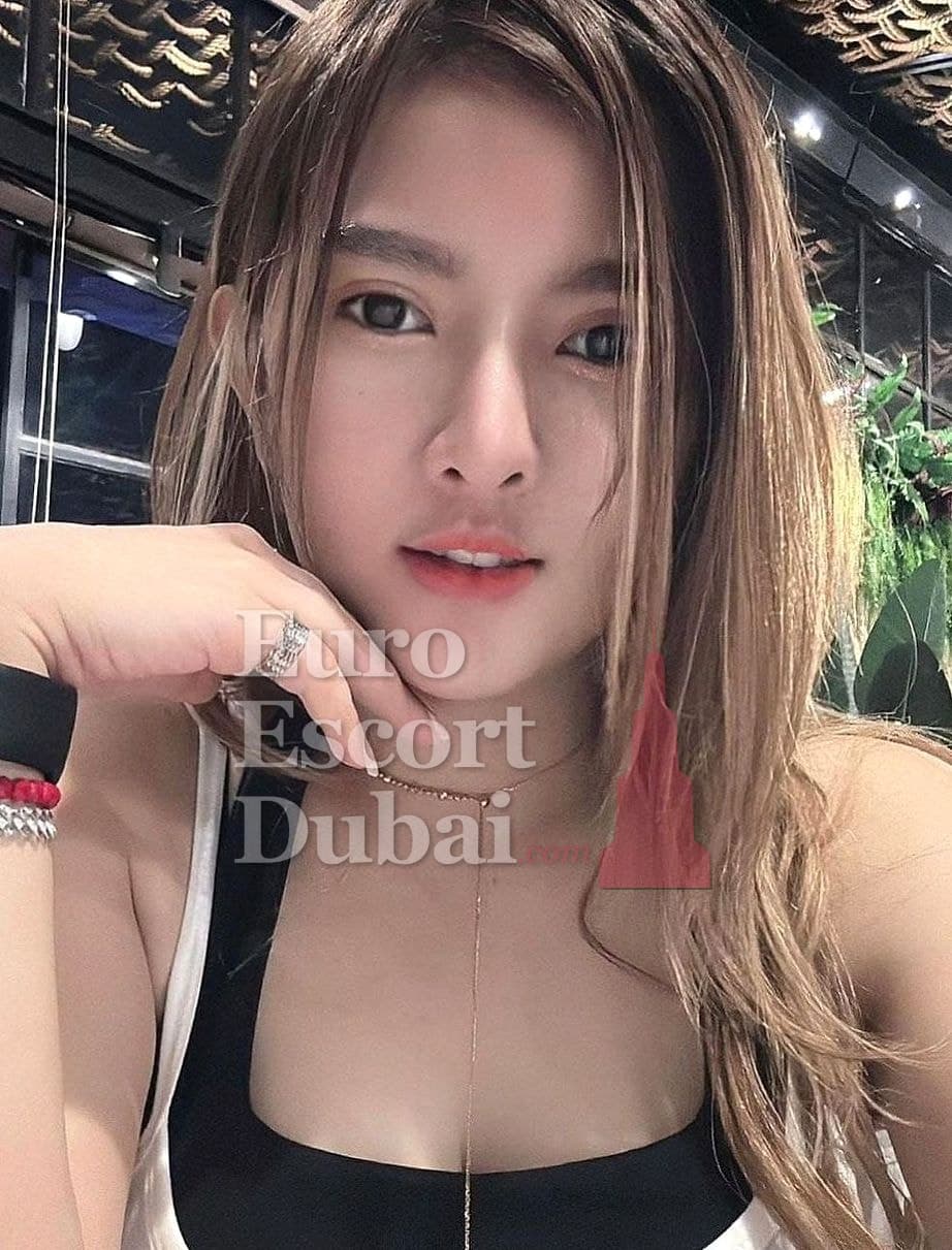 Supaporn, 25, escort in Dubai — black hair, 160 cm (photo 5 of 7)